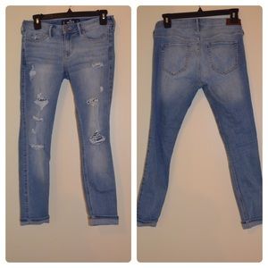 Hollister Jeans! Worn once, size 3!